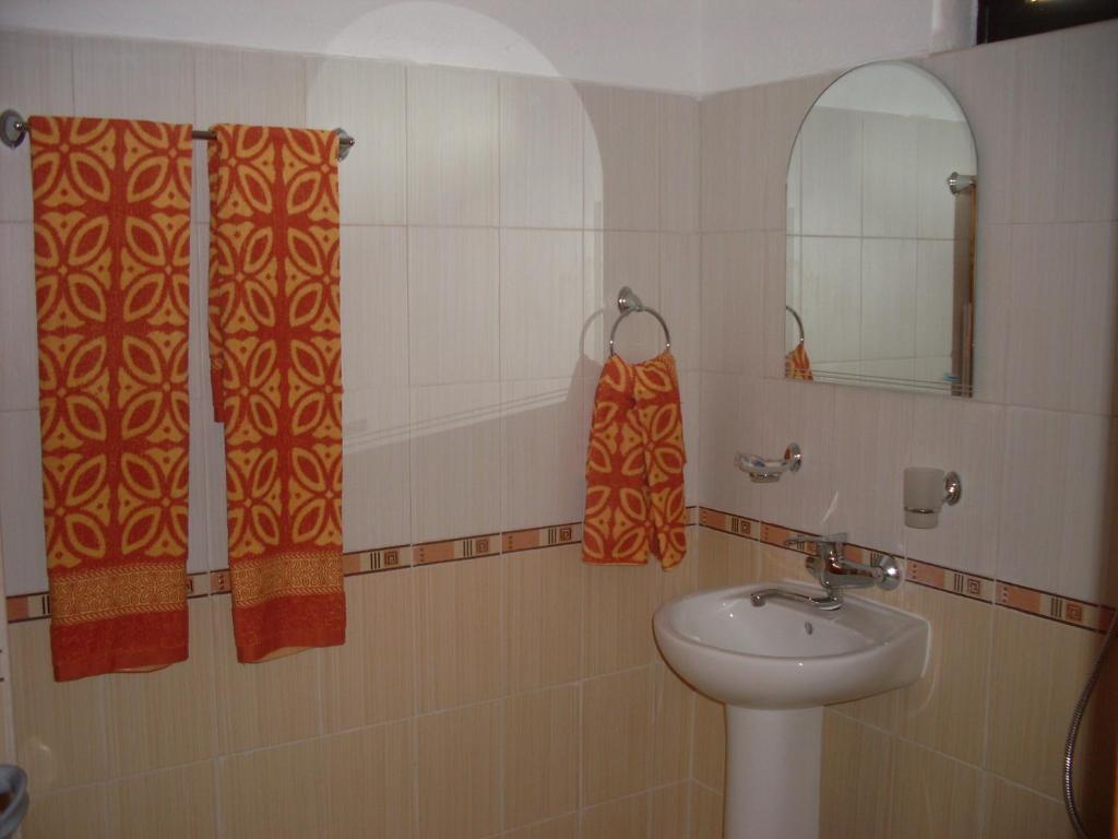 Hotel Tsutsovi House Kalofer Zimmer foto